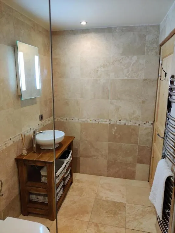 Spacious Ski Chalet In Traditional French Village, Sleeps 8, Four Star With Fibre Broadband Abondance