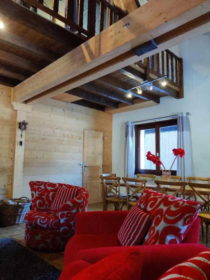 Spacious Ski Chalet In Traditional French Village, Sleeps 8, Four Star With Fibre Broadband Abondance
