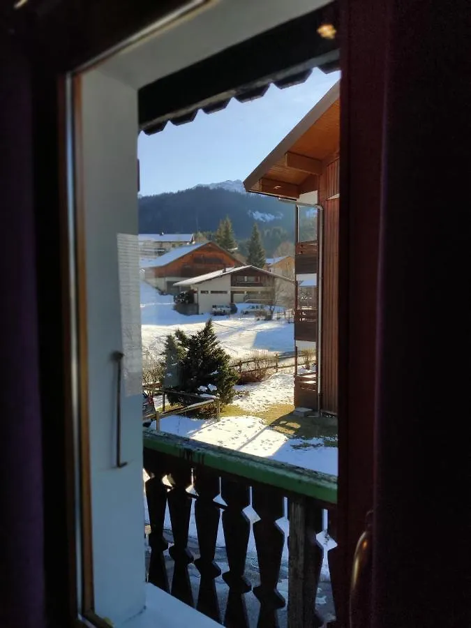Spacious Ski Chalet In Traditional French Village, Sleeps 8, Four Star With Fibre Broadband Abondance