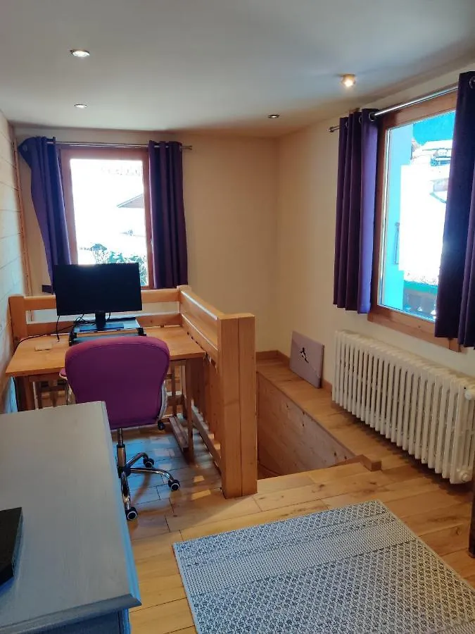 Spacious Ski Chalet In Traditional French Village, Sleeps 8, Four Star With Fibre Broadband Abondance 0*,  France