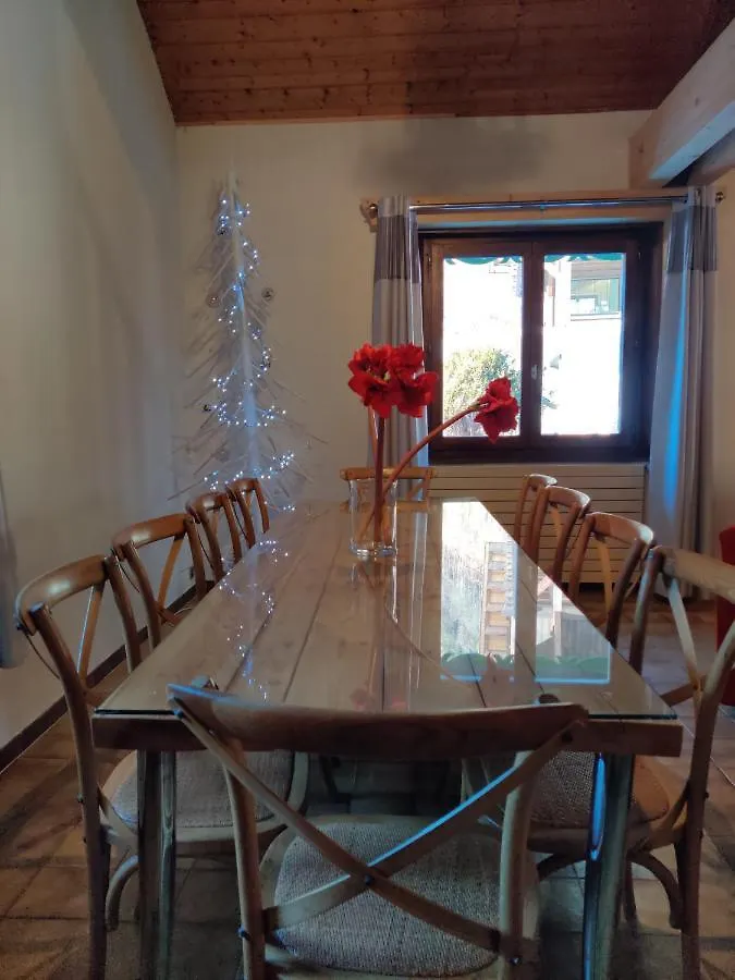 Spacious Ski Chalet In Traditional French Village, Sleeps 8, Four Star With Fibre Broadband Abondance 0*,